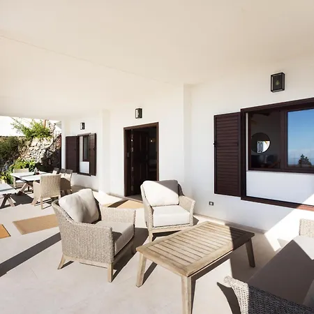La Palmera, Amazing Sea Views 빌라 *