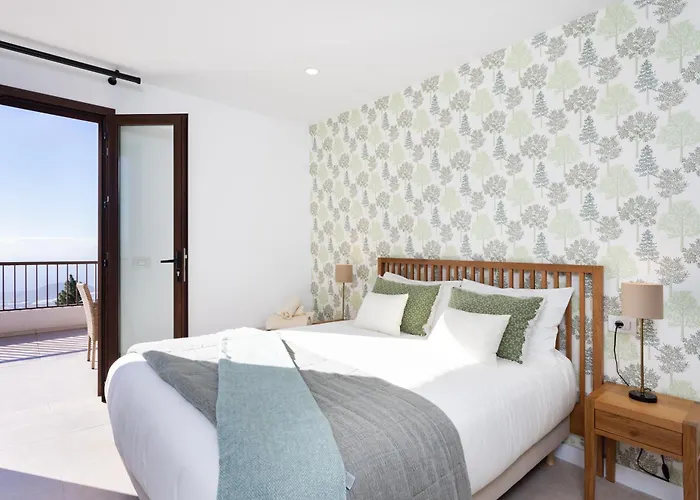 La Palmera, Infinite Views Villa