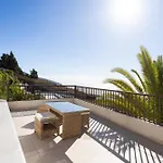 La Palmera, Infinite Views Villa *